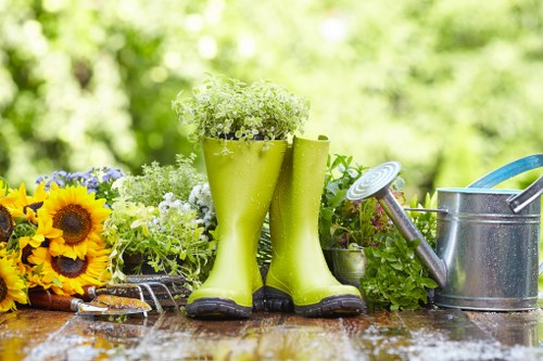 Garden maintenance and planting support for Isle of Dogs properties